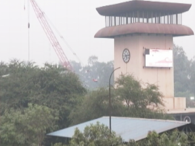 Delhi’s Air Quality Crisis At Its Worst Near Giant “Smog Tower”, Pollution Board Office