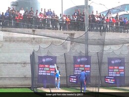 India vs Pakistan मैच को लेकर जबर्दस्त उत्साह, MCG में नेट अभ्यास में जमा हुए हजारों भारतीय, video India vs Pakistan मैच को लेकर जबर्दस्त उत्साह, MCG में नेट अभ्यास में जमा हुए हजारों भारतीय, video