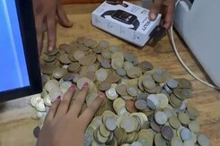Video: Assam Man Pays Rs 50,000 In Coins To Buy His Dream Bike Video: Assam Man Pays Rs 50,000 In Coins To Buy His Dream Bike