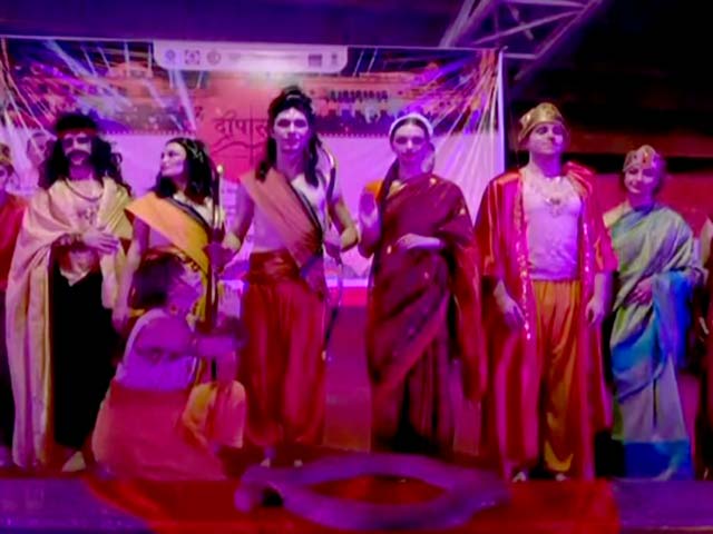 Video: Russian Artists Mesmerise Audience With Their Ramlila Performance In Ayodhya