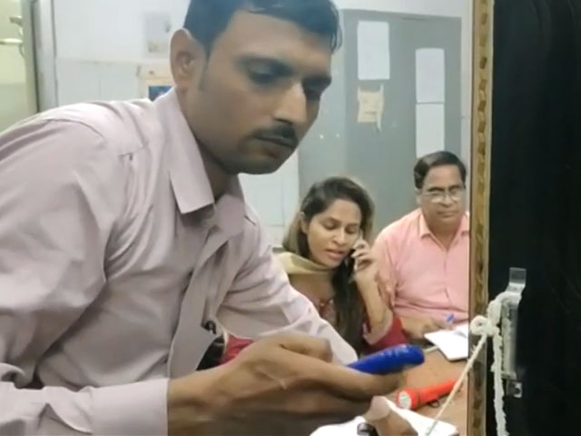 UP Judicial Official Calls CMO, Threatens To Drag Doctors To Police Station