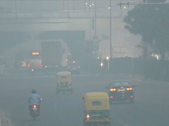 Delhi Air Quality Worsens, Nears 'Severe' Zone As Stubble Burning Rises