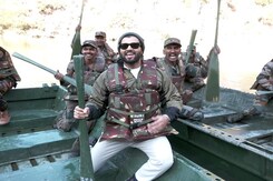 Jai Jawan with Vijay Deverakonda: Who Wins This Head-to-Head Boat Race? Jai Jawan with Vijay Deverakonda: Who Wins This Head-to-Head Boat Race?