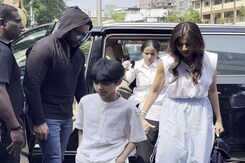 Shilpa Shetty And Raj Kundra's Day Out With Kids Shilpa Shetty And Raj Kundra's Day Out With Kids