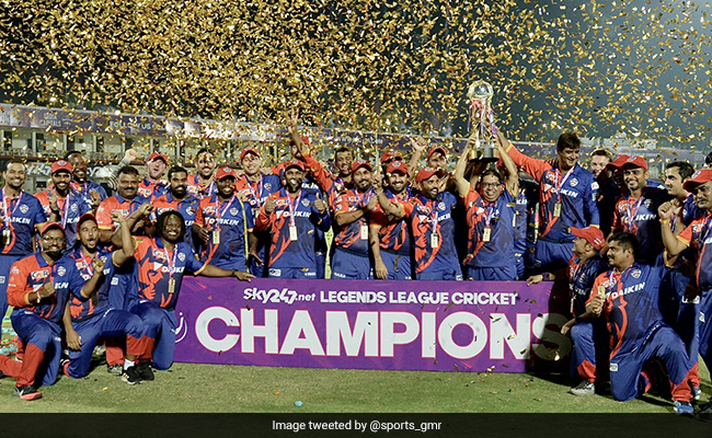 लीजेंड्स लीग क्रिकेट में गंभीर की टीम ने पठान की टीम को 104 रन से हराकर जीता फाइनल