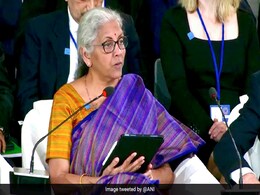VIDEO: रिकॉर्ड निचले स्तर तक गिरा रुपया, वित्त मंत्री निर्मला सीतारमण ने ऐसे किया बचाव VIDEO: रिकॉर्ड निचले स्तर तक गिरा रुपया, वित्त मंत्री निर्मला सीतारमण ने ऐसे किया बचाव