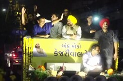 'They Hate Me, Can Do Anything, I Don't Care': Arvind Kejriwal Jabs Gujarat BJP 'They Hate Me, Can Do Anything, I Don't Care': Arvind Kejriwal Jabs Gujarat BJP