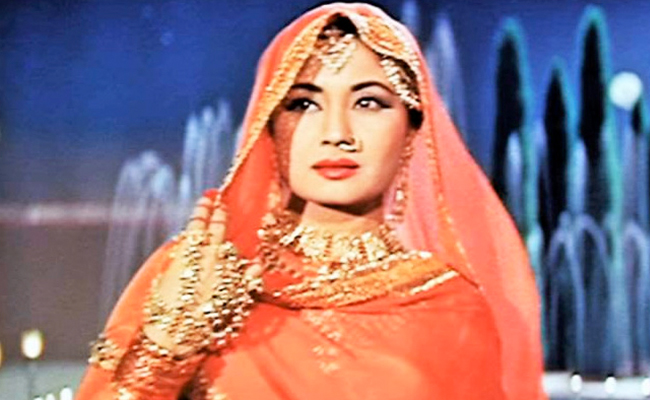 बिगड़ी तबीयत तो 'पाकीजा' फिल्म के गाने में ये एक्ट्रेस बनी थीं मीना कुमारी, लोगों को अब तक नहीं है पता