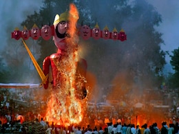 Dussehra 2022: दशहरे पर इस पक्षी का दर्शन करना होता है बेहद शुभ, जानें पौराणिक मान्यता Dussehra 2022: दशहरे पर इस पक्षी का दर्शन करना होता है बेहद शुभ, जानें पौराणिक मान्यता
