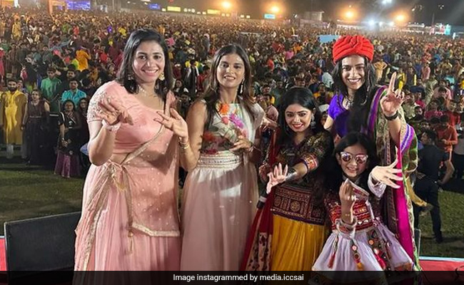 Video Of PV Sindhu, Anju Bobby George, Trupti Murgunde Doing Garba Goes Viral