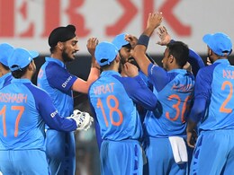 BCCI के कार्यक्रम में टीम इंडिया के पाकिस्तान दौरे का जिक्र, क्या 15 साल का इंतजार होगा खत्म? BCCI के कार्यक्रम में टीम इंडिया के पाकिस्तान दौरे का जिक्र, क्या 15 साल का इंतजार होगा खत्म?