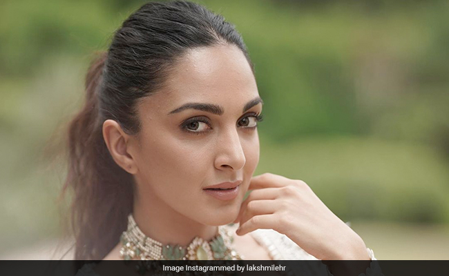 These 5 Beautiful Choker Necklaces Are Made For The Festive Season