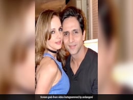 ऋतिक रोशन की एक्स वाइफ Sussanne Khan के 44वें बर्थडे पर बॉयफ्रेंड ने खास अंदाज में किया विश, वीडियो शेयर कर जताया प्यार ऋतिक रोशन की एक्स वाइफ Sussanne Khan के 44वें बर्थडे पर बॉयफ्रेंड ने खास अंदाज में किया विश, वीडियो शेयर कर जताया प्यार