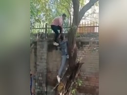 "Stole Bra, Paraded It": Student Recalls Men Barging Into Delhi College "Stole Bra, Paraded It": Student Recalls Men Barging Into Delhi College