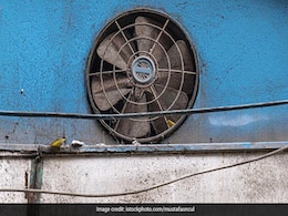 Exhaust Fan की चिकनाई को मिनटों में साफ करने के लिए ट्राई करें ये ट्रिक्स  Exhaust Fan की चिकनाई को मिनटों में साफ करने के लिए ट्राई करें ये ट्रिक्स