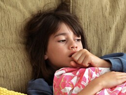 काली खांसी का खतरा बच्चों में रहता है सबसे ज्यादा, यहां जानिए इसके कारण लक्षण और उपाय