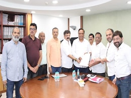 राजनीतिक घमासान के बीच MCA चुनाव में एक ही पैनल में BJP, NCP और उद्धव गुट, आशीष शेलार अध्यक्ष पद के उम्मीदवार राजनीतिक घमासान के बीच MCA चुनाव में एक ही पैनल में BJP, NCP और उद्धव गुट, आशीष शेलार अध्यक्ष पद के उम्मीदवार