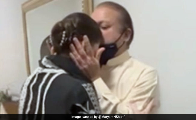 Maryam Nawaz Reunites With father Nawaz Sharif After 3 Years On No-Fly List