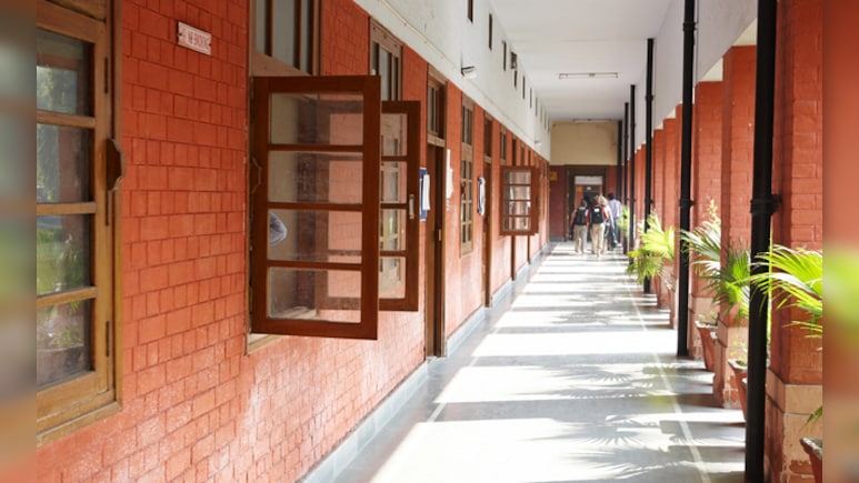 DU Admission Update: दिल्ली यूनिवर्सिटी में मई से एडमिशन शुरू, CUET स्कोर से होगी सीट अलॉटमेंट