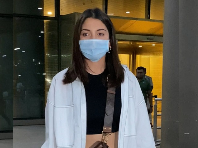 Anushka Sharma Amps Up Her Airport Look