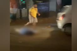 Video Of Fight Over Parking Near Delhi Shows A Head Smashed With A Brick Video Of Fight Over Parking Near Delhi Shows A Head Smashed With A Brick
