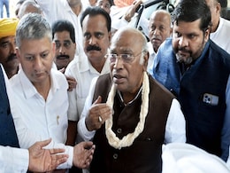 "<i>Bakrid Mein Bachenge Toh...</i>": Congress' Mallikarjun Kharge On 2024 PM Candidate "<i>Bakrid Mein Bachenge Toh...</i>": Congress' Mallikarjun Kharge On 2024 PM Candidate