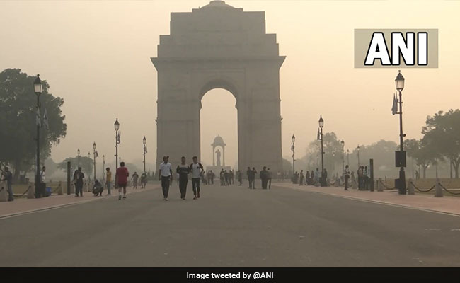 Delhi Air Quality Worsens, Nears 'Severe' Zone As Stubble Burning Rises