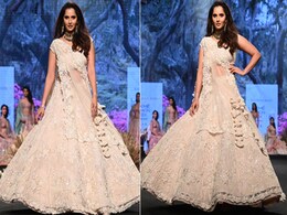 Sania Mirza's Stunning Beaded <i>Lehenga</i> Makes A Case For Dreamy Pastels This Diwali Sania Mirza's Stunning Beaded <i>Lehenga</i> Makes A Case For Dreamy Pastels This Diwali