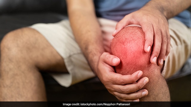 During the monsoon, there are certain factors that could potentially exacerbate arthritis pain