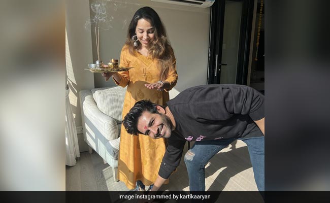Bhai Dooj 2022: Pics From Kartik Aaryan's Festivities With Sister Kritika