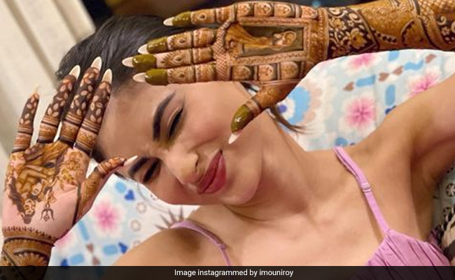 Karwa Chauth 2022: Mouni Roy Shows Off Her <i>Mehendi</i> - "Firsts Are Always Special"