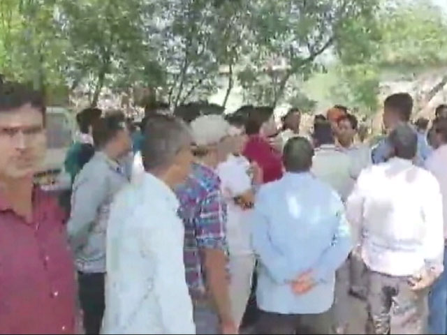 Ground Report: Peace Negotiations, Cops At Gurugram Mosque Attacked By Mob