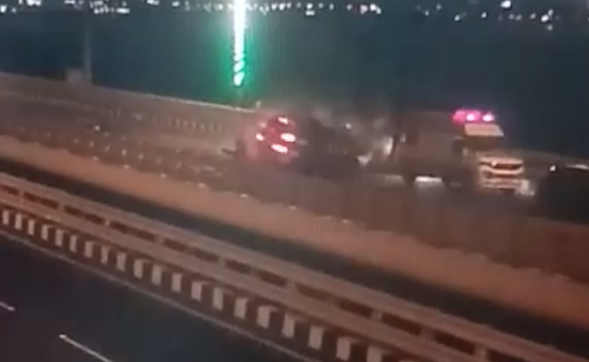 During Mumbai Crash, Accused Driver Says He Was Plugging In Phone Charger