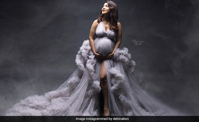 <i>Ramayan</i> Actress Debina Bonnerjee Shares Pic From Her Maternity Shoot