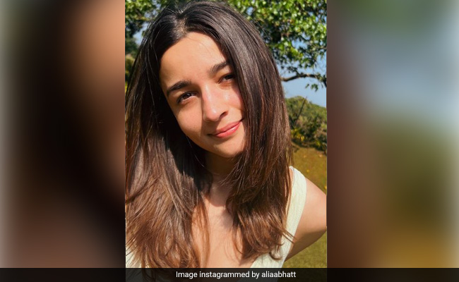 Alia Bhatt's Special Post On Completing 10 Years In Bollywood: "I Promise To Be Better"