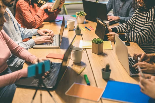 Over 60% Of Gen Z Workforce Comfortable Sharing Pay Details With Family: Report - Vimarsana News
