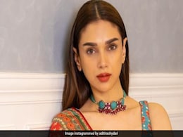 Aditi Rao Hydari: राजघराने से ताल्लुक रखती हैं बॉलीवुड एक्ट्रेस अदिति राव हैदरी, महज़ 21 साल की उम्र में कर ली थी शादी Aditi Rao Hydari: राजघराने से ताल्लुक रखती हैं बॉलीवुड एक्ट्रेस अदिति राव हैदरी, महज़ 21 साल की उम्र में कर ली थी शादी
