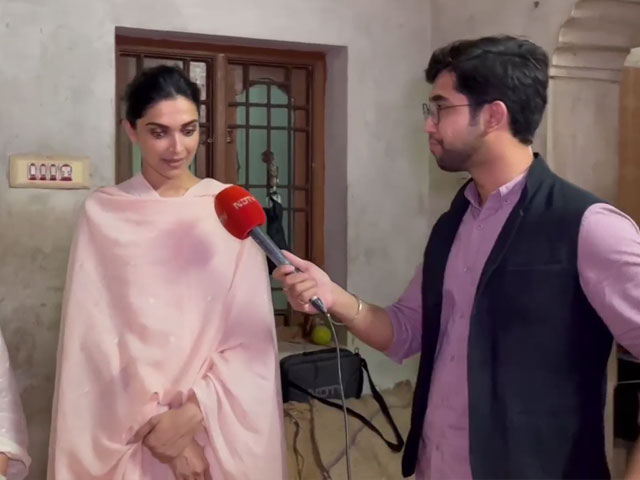 Rapid Fire: How Deepika Padukone Lives, Loves And The 2 People Who Laugh At Her Jokes