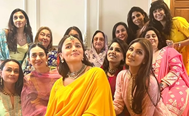 Neetu Kapoor Shares Pics From Alia Bhatt's Baby Shower: "Blessings And Gratitude"