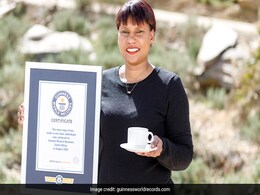 South African Woman Makes 249 Cups of Tea In One Hour To Set World Record South African Woman Makes 249 Cups of Tea In One Hour To Set World Record