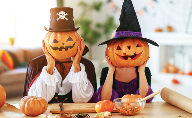 5 Different Costume Ideas For Couples To Try Out This Halloween