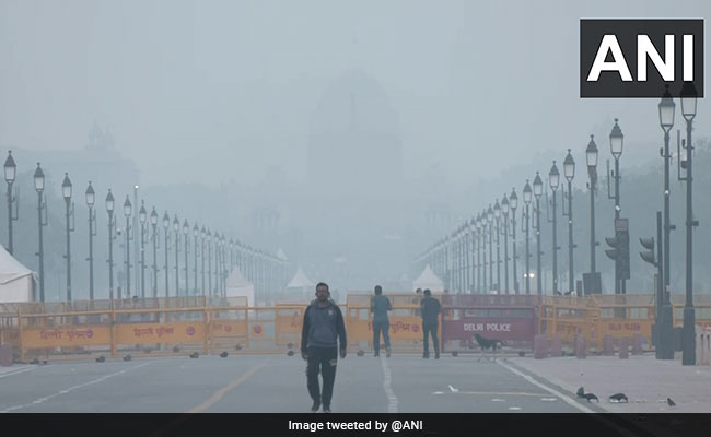 Delhi Air Quality Continues To Be "Severe"