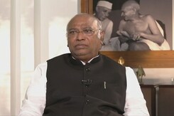 What Mallikarjun Kharge Said On Shashi Tharoor's "Uneven Playing Field" Remark What Mallikarjun Kharge Said On Shashi Tharoor's "Uneven Playing Field" Remark