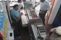 Video: Punjab Cop "Accidentally" Fires At Mobile Shop Employee In Amritsar Video: Punjab Cop "Accidentally" Fires At Mobile Shop Employee In Amritsar