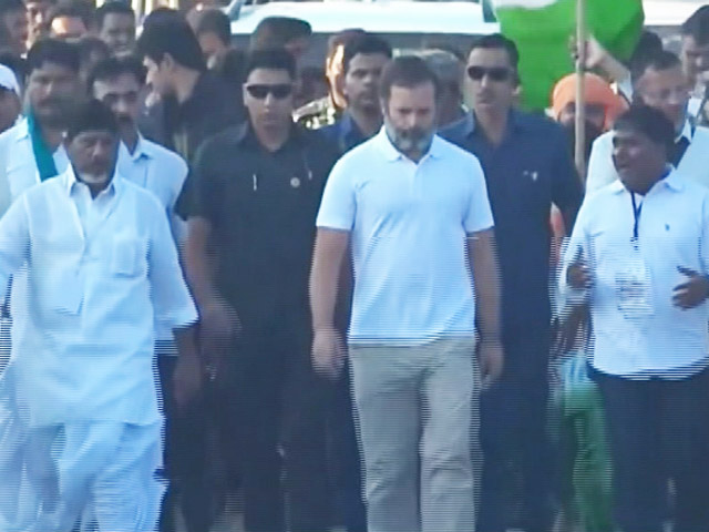 5th Day Of Congress March In Telangana, Rahul Gandhi To Meet Farmers, Tribals, Weavers