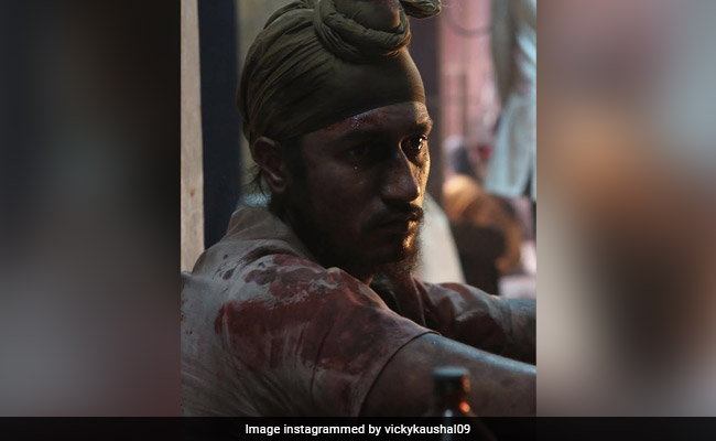 Vicky Kaushal Is "Forever Grateful" As He Celebrates 1 Year Of <i>Sardar Udham</i>