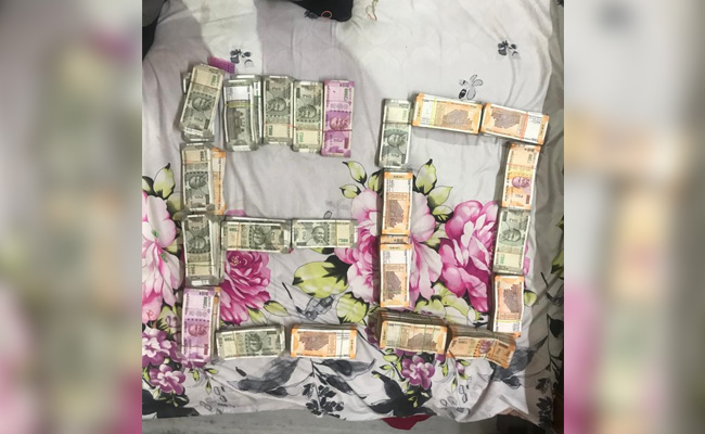 छत्तीसगढ़ : ED ने मनी लॉन्ड्रिंग केस में IAS अधिकारी और दो अन्य को किया अरेस्ट