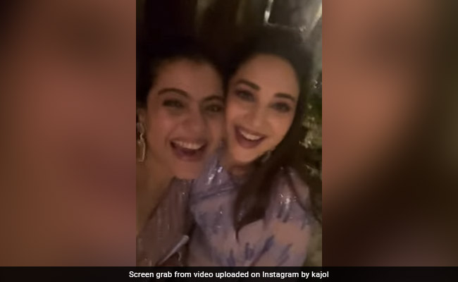 Diwali 2022: Kajol Had This Much Fun With Madhuri Dixit At Manish Malhotra's Party