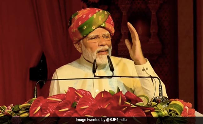 "भगवान राम अपने कर्तव्यों से कभी पीछे नहीं हटे", पीएम ने अयोध्या दीपोत्सव समारोह में कहा