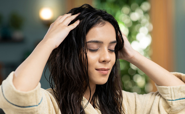 Haircare Tips: Herbal Remedies For Thinning Hair
